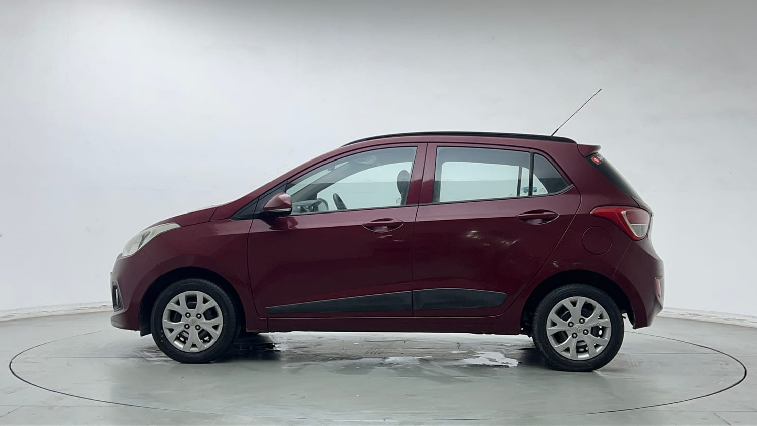 Used 2015 Hyundai Grand i10 Sportz 1.2 Kappa VTVT Petrol Manual exterior LEFT SIDE VIEW