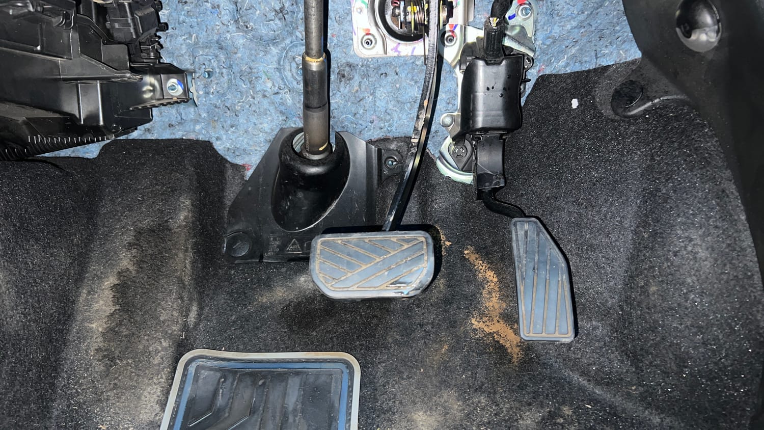 Used 2022 Maruti Suzuki Ignis Alpha 1.2 AMT Petrol Automatic interior PEDALS VIEW