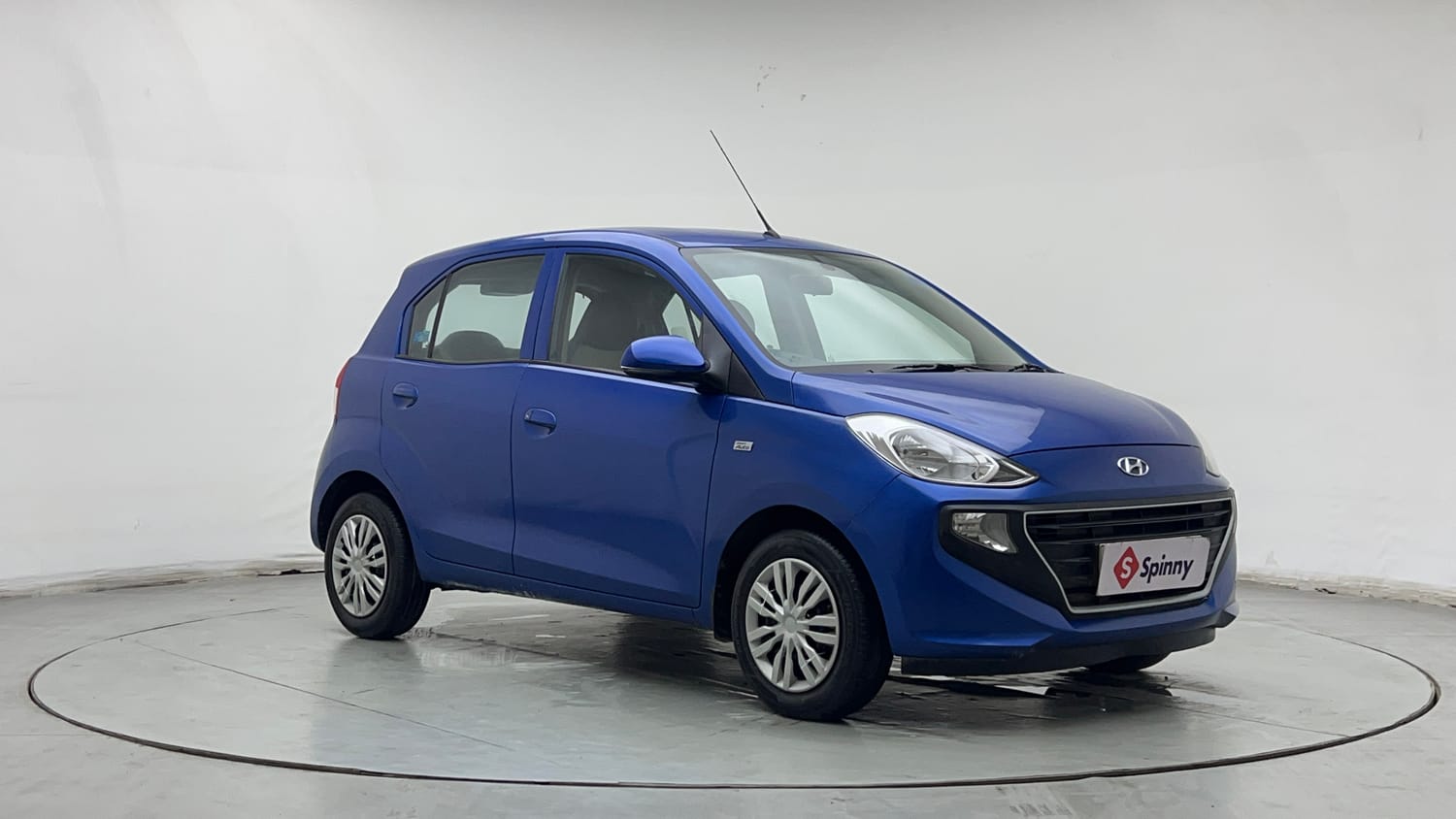 Used 2020 Hyundai Santro Sportz AMT Petrol Automatic exterior RIGHT FRONT CORNER VIEW