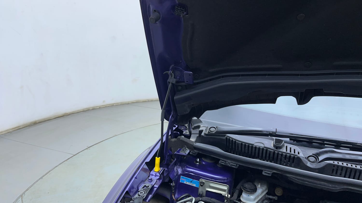 Used 2024 Tata Nexon Fearless Plus S Purple 1.2 Revotron Petrol 7DCA Dual Tone Petrol Automatic engine ENGINE RIGHT SIDE HINGE & APRON VIEW