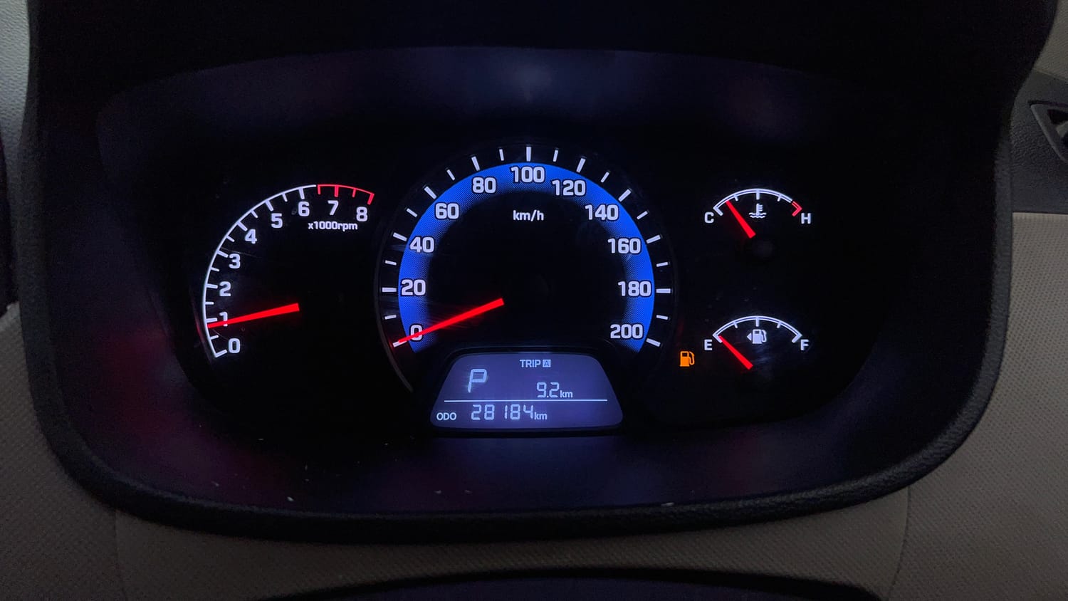 Used 2014 Hyundai Xcent SX AT 1.2 (O) Petrol Automatic interior CLUSTERMETER VIEW
