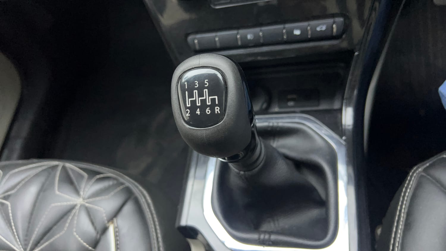 Used 2021 Tata Nexon XZ Plus Petrol Manual interior GEAR  KNOB VIEW