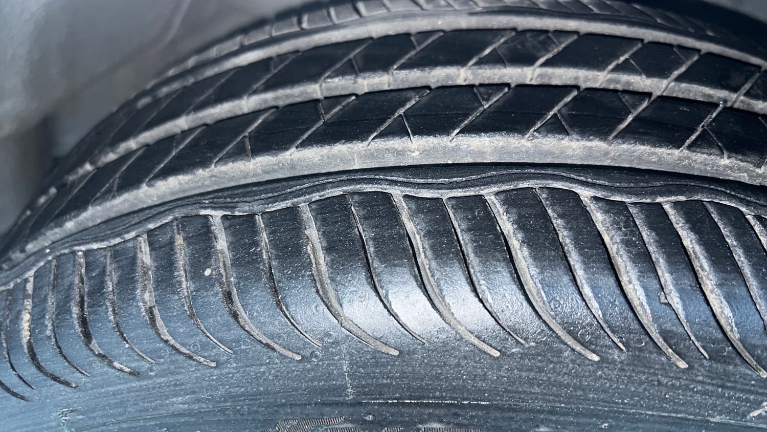Used 2015 Honda Jazz V AT Petrol Petrol Automatic tyres RIGHT FRONT TYRE TREAD VIEW