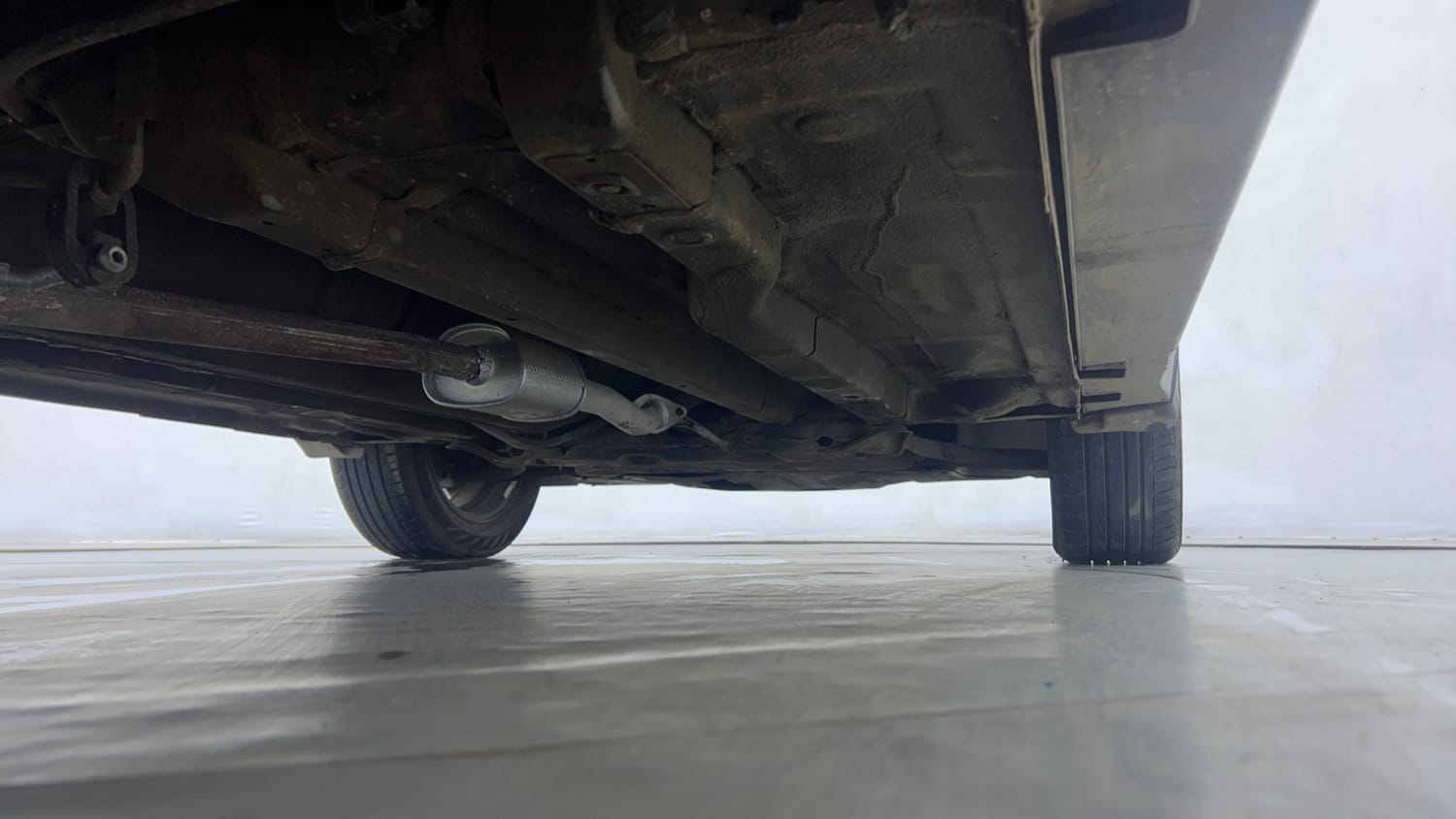Used 2016 Hyundai Creta 1.6 SX Plus AT Petrol Petrol Automatic extra REAR RIGHT UNDERBODY VIEW