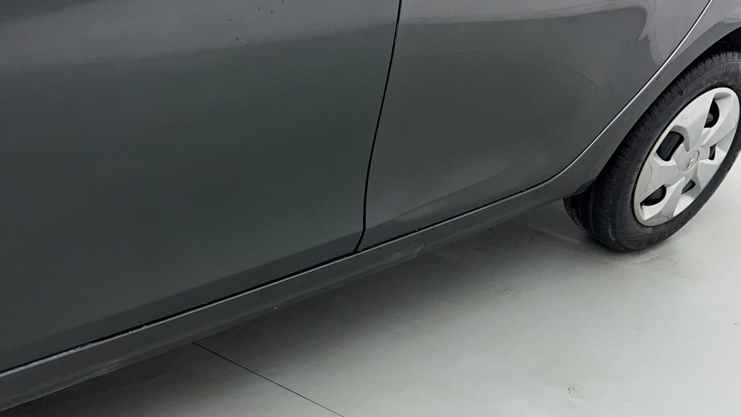 Used 2022 Tata Tiago XT Petrol Manual dents MINOR SCRATCH