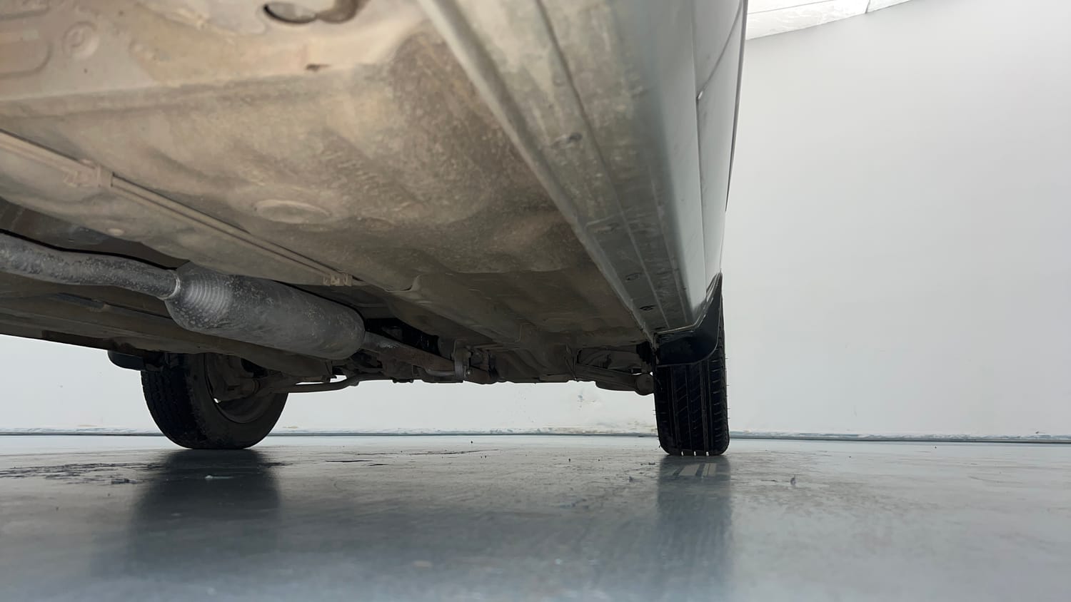 Used 2017 maruti-suzuki Alto K10 VXi (O) AMT Petrol Automatic extra REAR RIGHT UNDERBODY VIEW