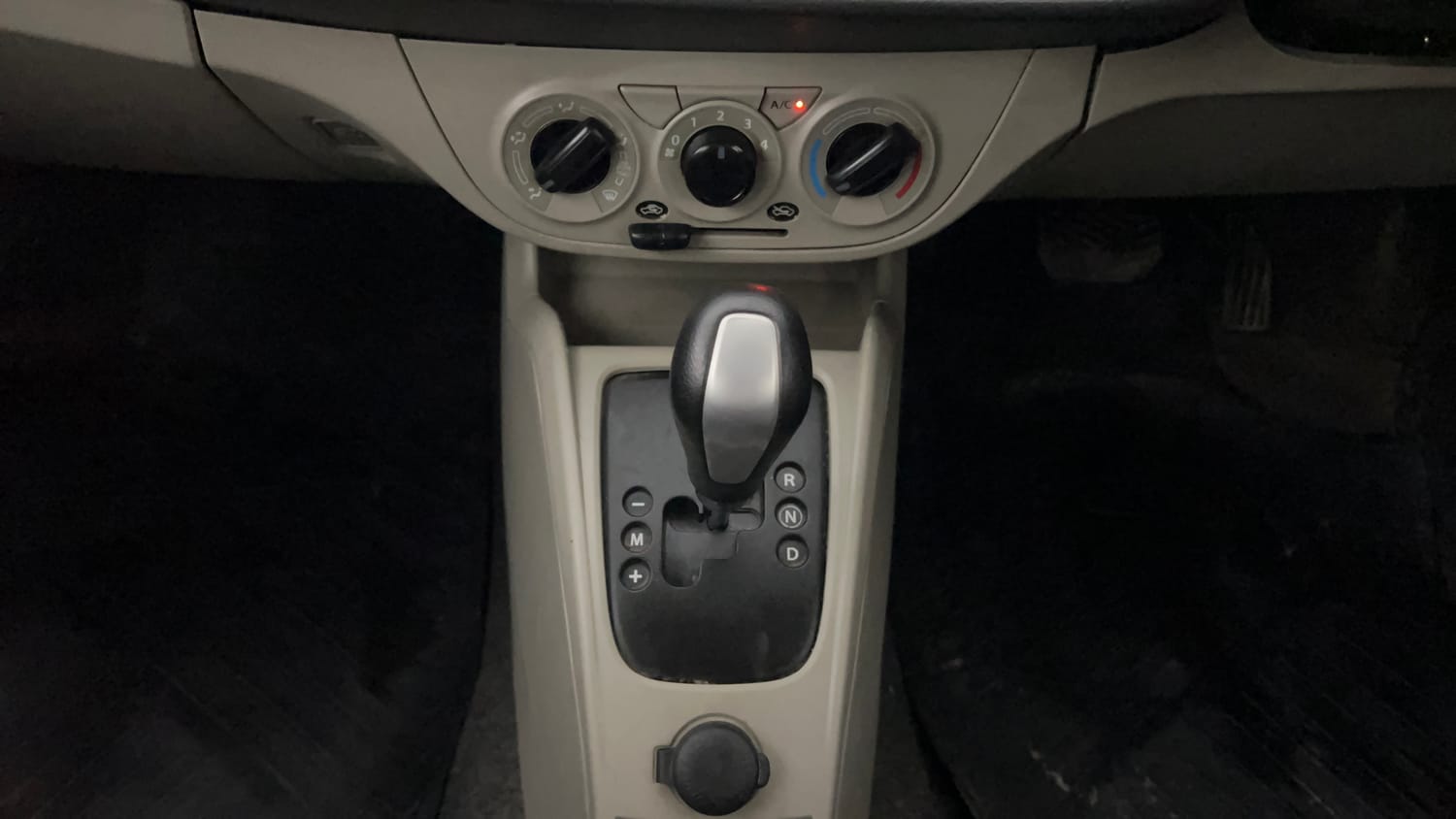 Used 2017 maruti-suzuki Alto K10 VXi (O) AMT Petrol Automatic interior GEAR  KNOB VIEW