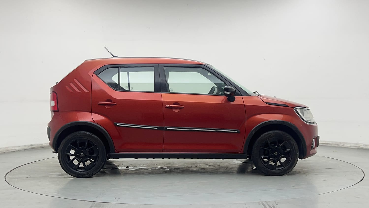 Used 2017 Maruti Suzuki Ignis Zeta 1.2 AMT Petrol Automatic exterior RIGHT SIDE VIEW