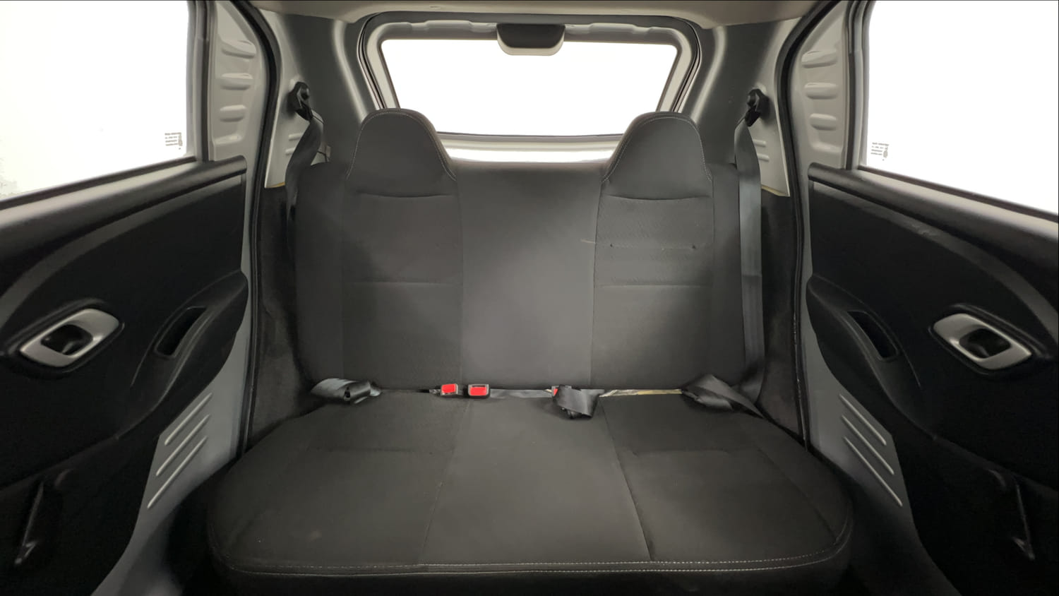 Used 2018 Datsun Redi-GO S Petrol Manual interior REAR SEAT CONDITION VIEW