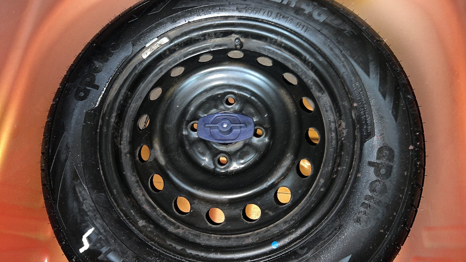 Used 2019 Maruti Suzuki Wagon R VXi 1.2 Petrol Manual tyres SPARE TYRE VIEW
