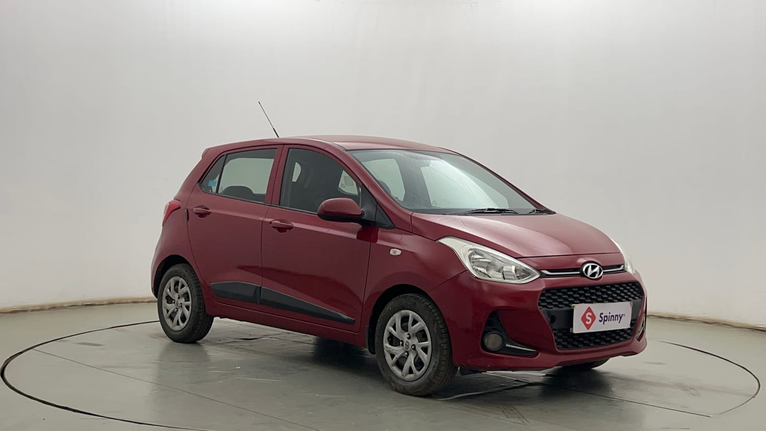 Used 2017 Hyundai Grand i10 Sportz 1.2 Kappa VTVT Petrol Manual exterior RIGHT FRONT CORNER VIEW