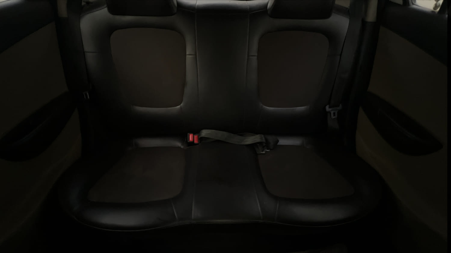 Used 2012 Hyundai i20 Era 1.2 Petrol Manual interior REAR SEAT CONDITION VIEW