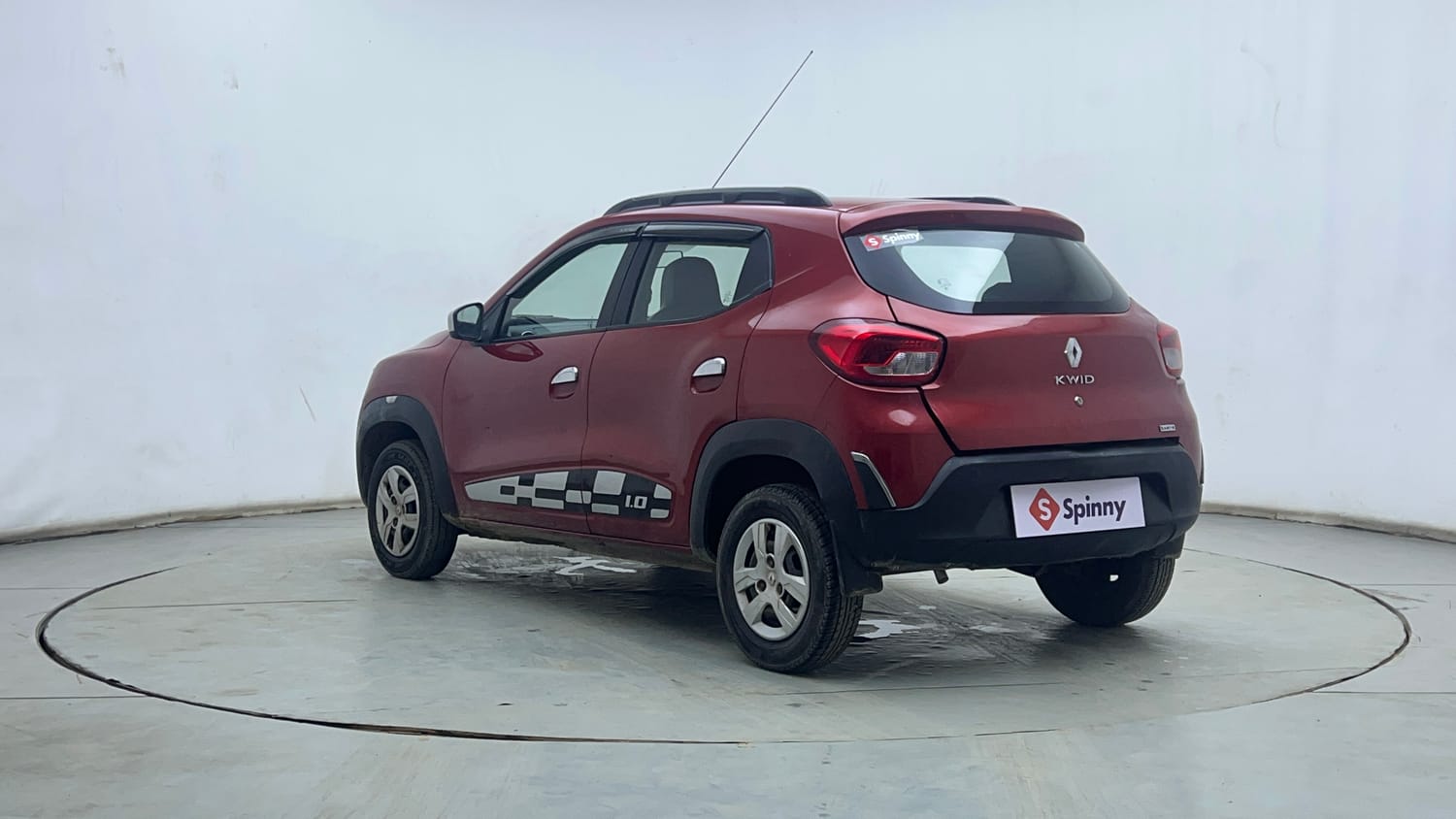 Used 2017 Renault Kwid 1.0 RXT AMT Opt Petrol Automatic exterior LEFT REAR CORNER VIEW