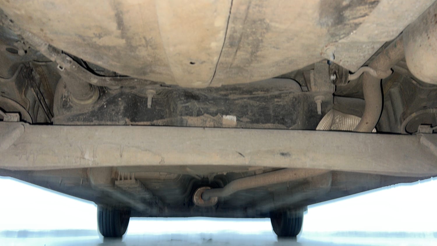 Used 2020 Hyundai Santro Sportz AMT Petrol Automatic extra REAR UNDERBODY VIEW (TAKEN FROM REAR)