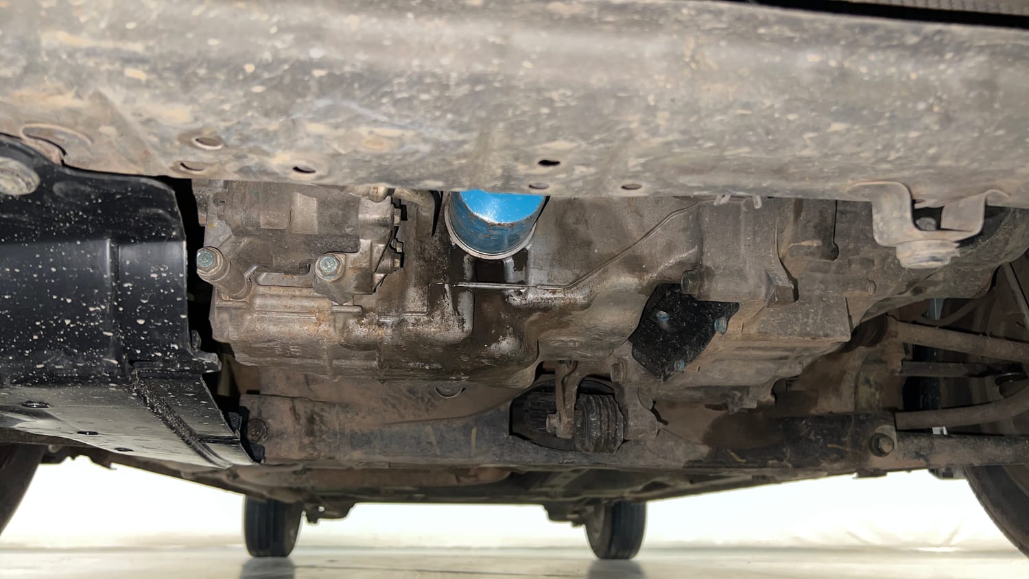 Used 2016 Honda City V Petrol Manual extra FRONT LEFT UNDERBODY VIEW