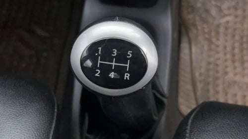 Used 2017 Maruti Suzuki Wagon R VXI Petrol Manual interior GEAR  KNOB VIEW