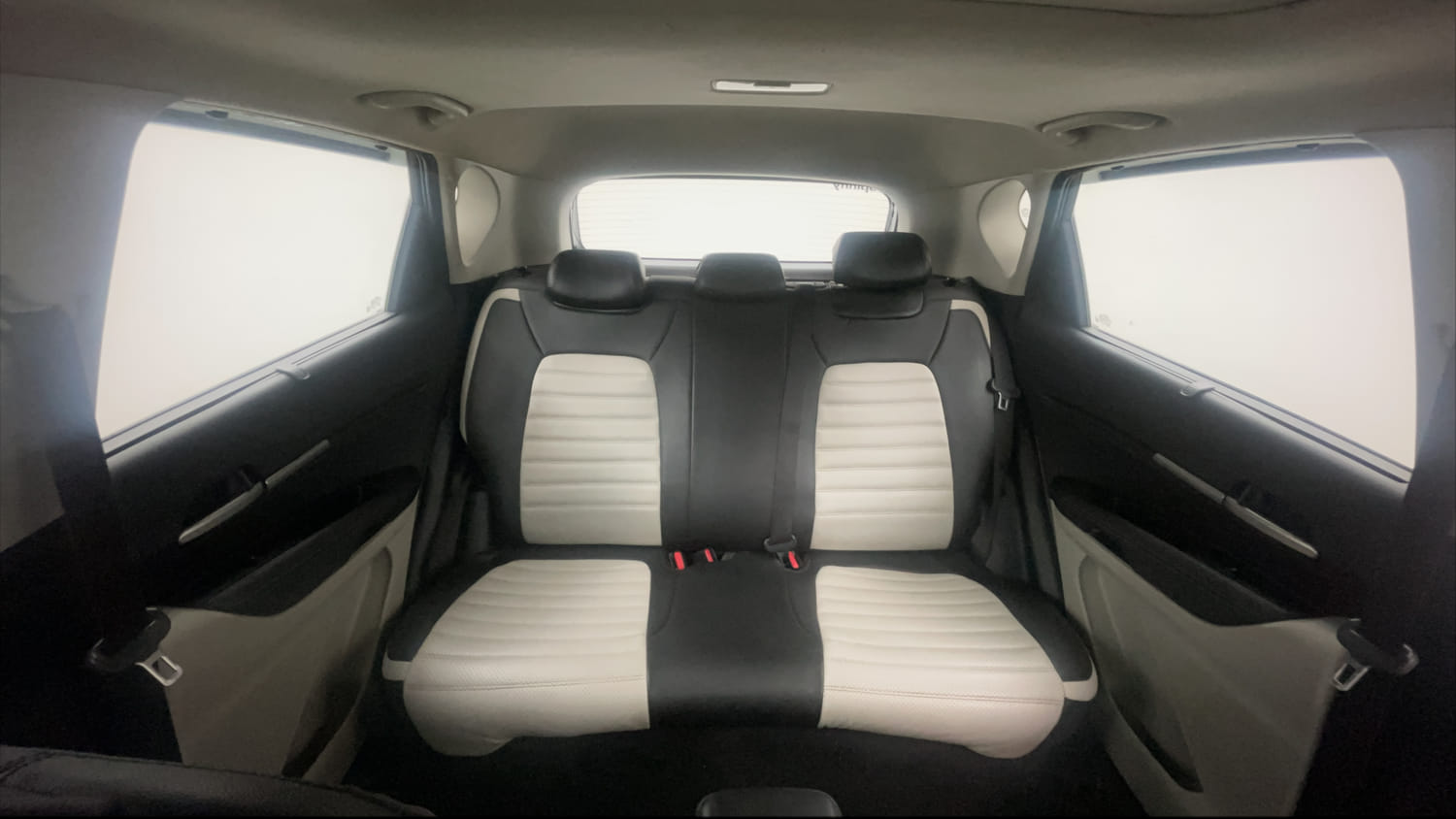 Used 2023 Kia Sonet HTX 1.0 iMT Petrol Manual interior REAR SEAT CONDITION VIEW
