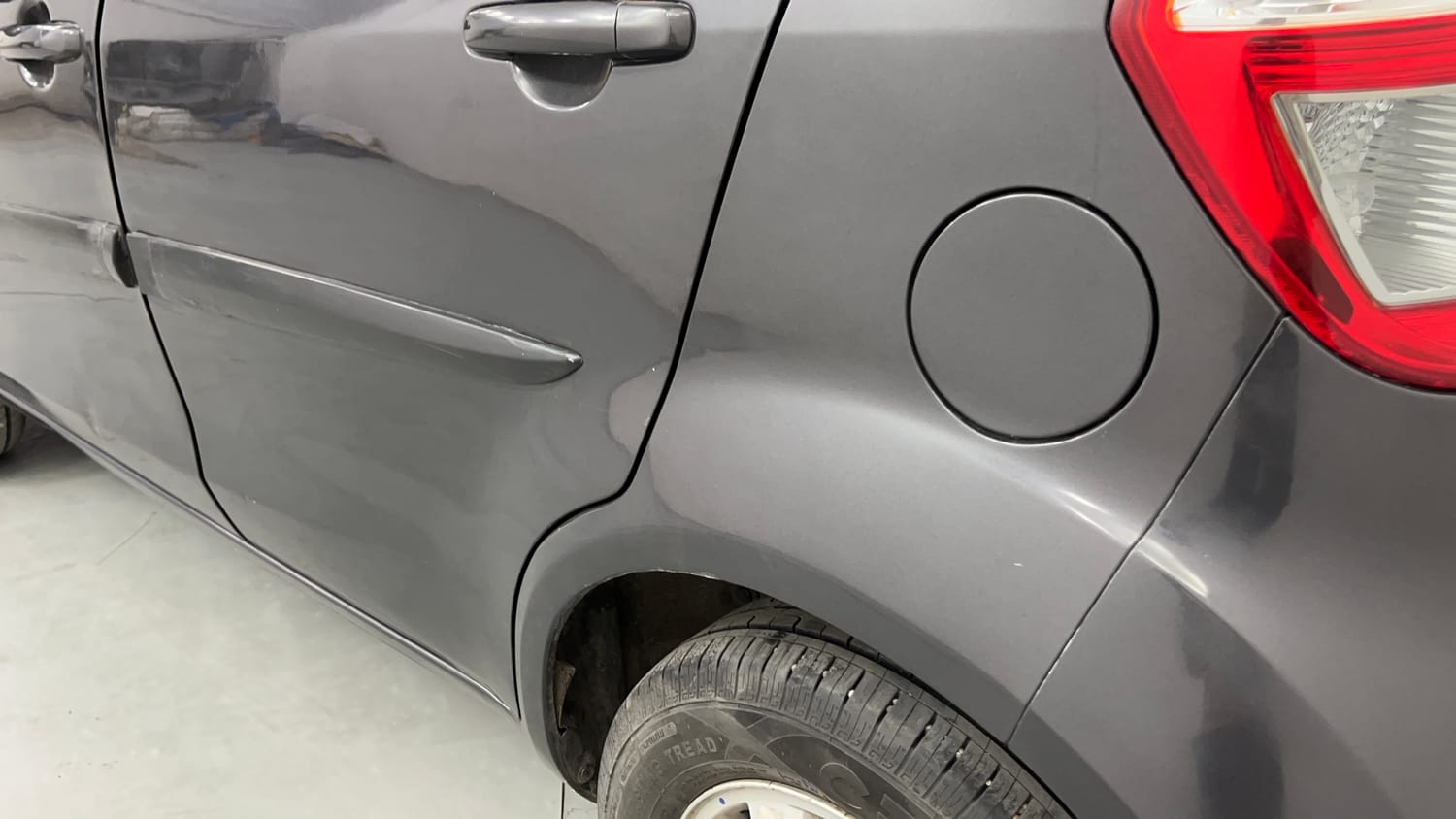 Used 2013 Maruti Suzuki Ritz Zxi BS-IV Petrol Manual dents MINOR SCRATCH