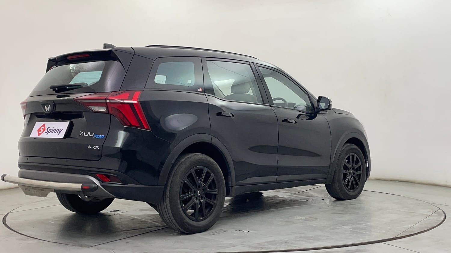 Used 2024 Mahindra XUV700 AX7 Luxury Pack Diesel MT 7 STR Diesel Manual exterior RIGHT REAR CORNER VIEW