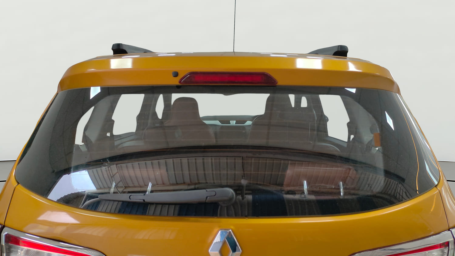 Used 2022 Renault Triber RXZ EASY-R AMT Petrol Automatic exterior BACK WINDSHIELD VIEW