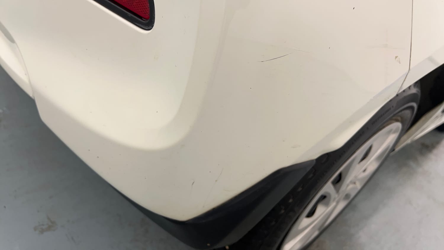 Used 2024 Maruti Suzuki Celerio ZXi Petrol Manual dents MINOR SCRATCH