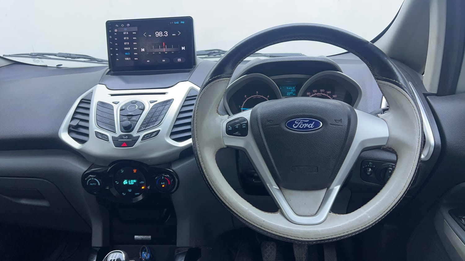 Used 2014 Ford EcoSport Titanium 1.5 TDCi (Opt) Diesel Manual interior STEERING VIEW