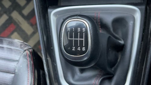 Used 2021 Kia Sonet GTX Plus 1.0 iMT Petrol Manual interior GEAR  KNOB VIEW