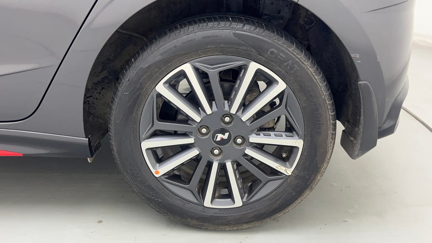 Used 2022 Hyundai i20 N Line N8 1.0 Turbo DCT Petrol Automatic tyres LEFT REAR TYRE RIM VIEW
