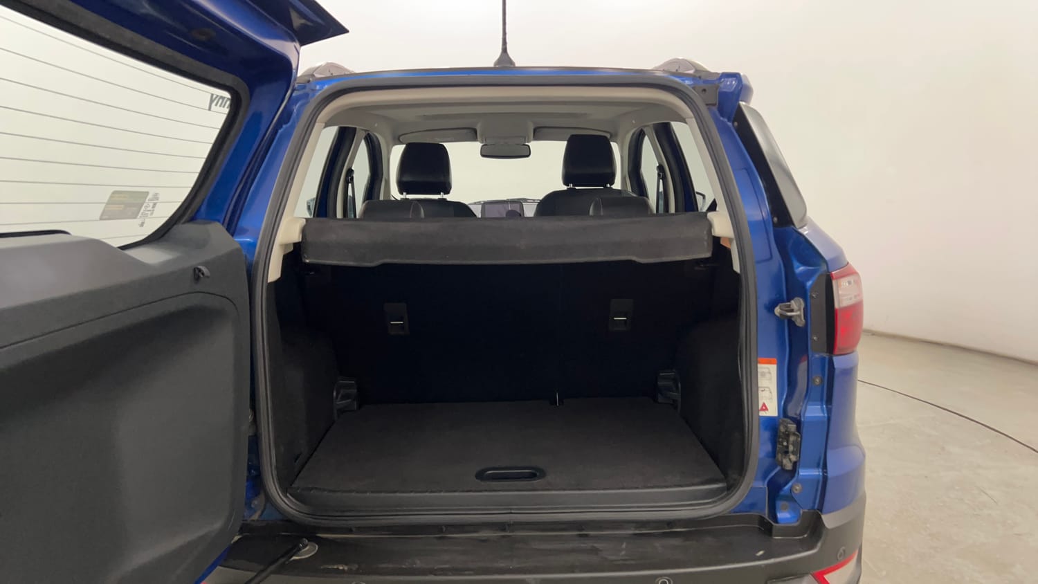 Used 2018 Ford EcoSport S Petrol Petrol Manual interior DICKY INSIDE VIEW