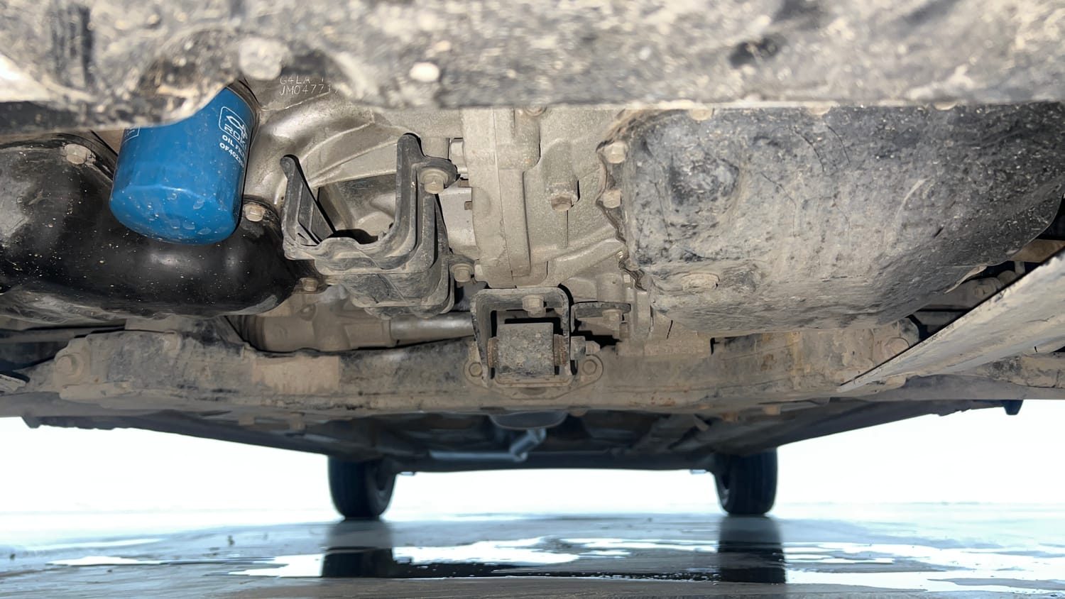 Used 2018 Hyundai Grand i10 Sportz AT 1.2 Kappa VTVT Petrol Automatic extra FRONT LEFT UNDERBODY VIEW