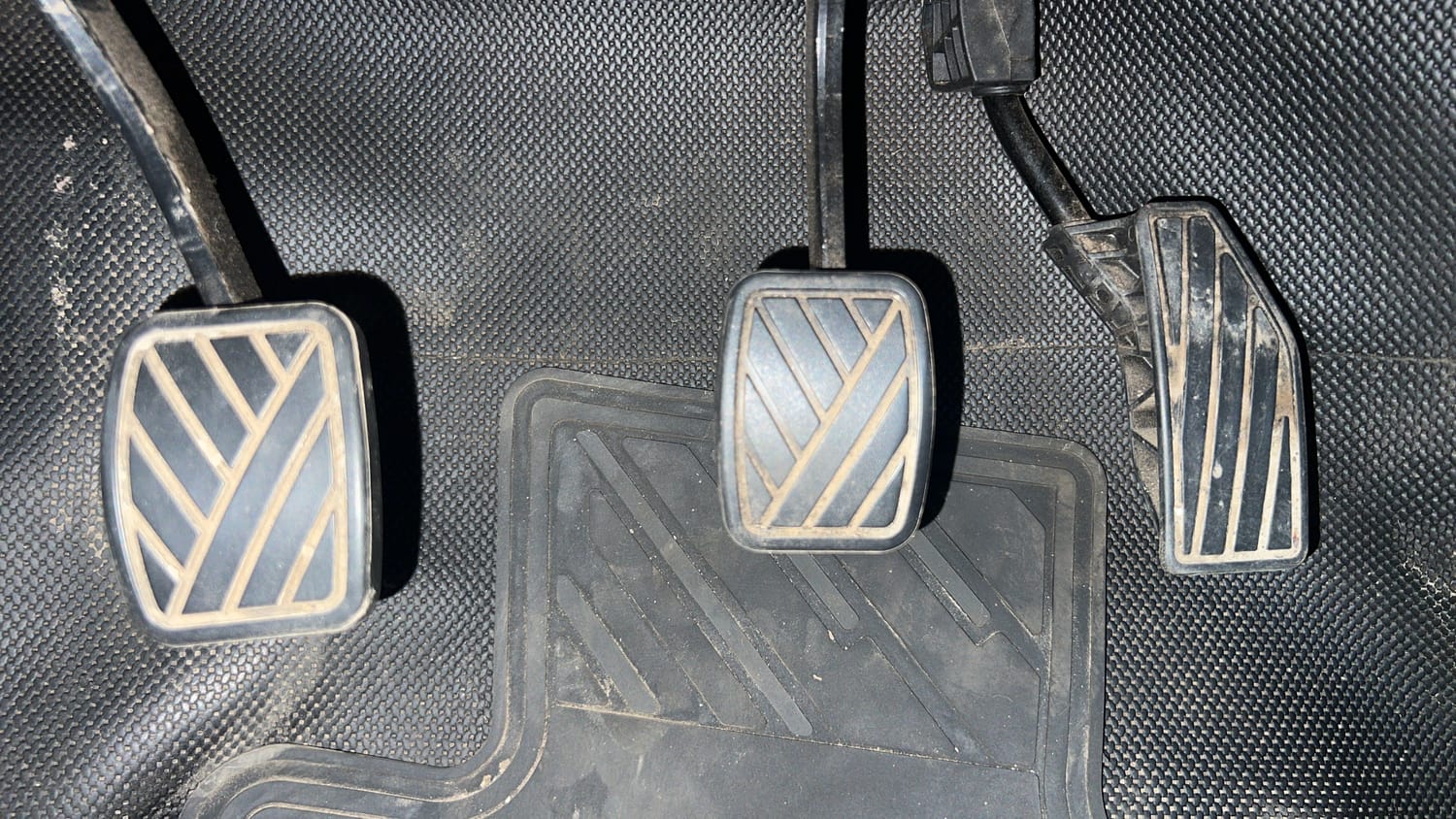 Used 2023 Maruti Suzuki Swift ZXi Petrol Manual interior PEDALS VIEW