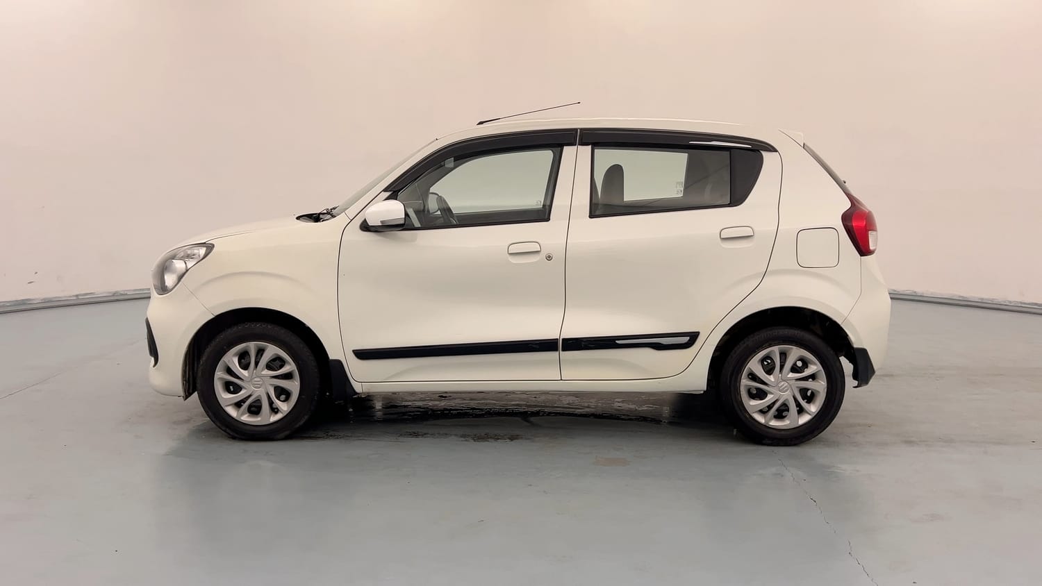 Used 2024 Maruti Suzuki Celerio ZXi Petrol Manual exterior LEFT SIDE VIEW