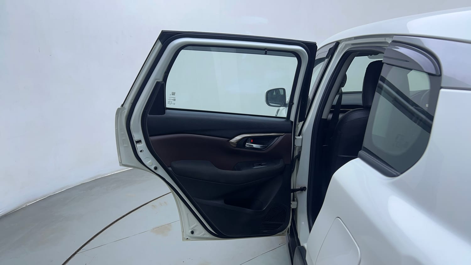 Used 2023 Maruti Suzuki Grand Vitara Delta Smart Hybrid AT Petrol Automatic interior LEFT REAR DOOR OPEN VIEW