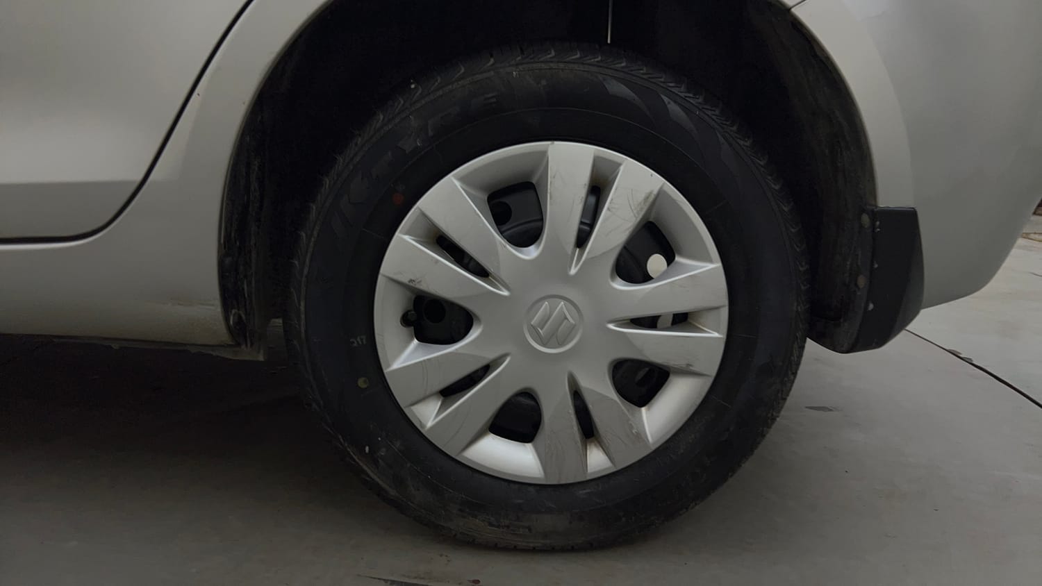 Used 2012 Maruti Suzuki Swift Dzire VXI Petrol Manual tyres LEFT REAR TYRE RIM VIEW
