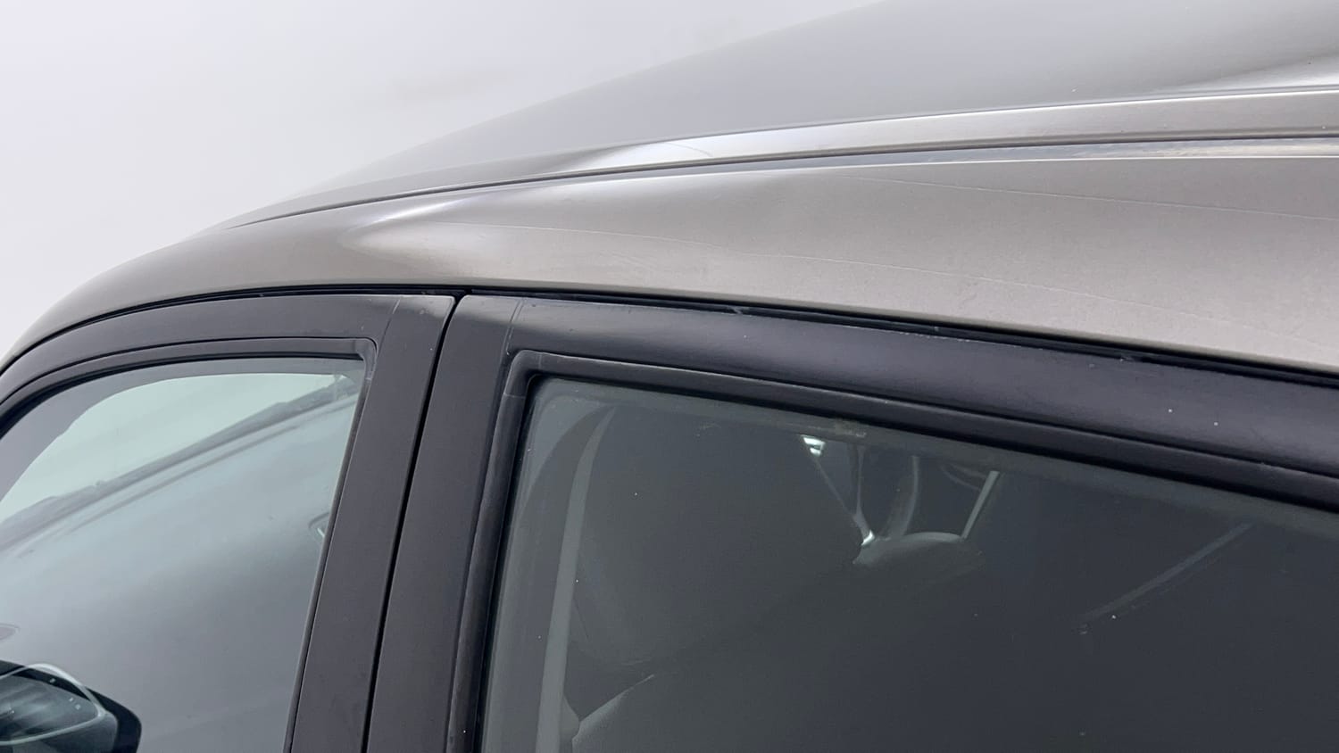 Used 2021 Maruti Suzuki Baleno Zeta Petrol Manual dents MINOR DENT