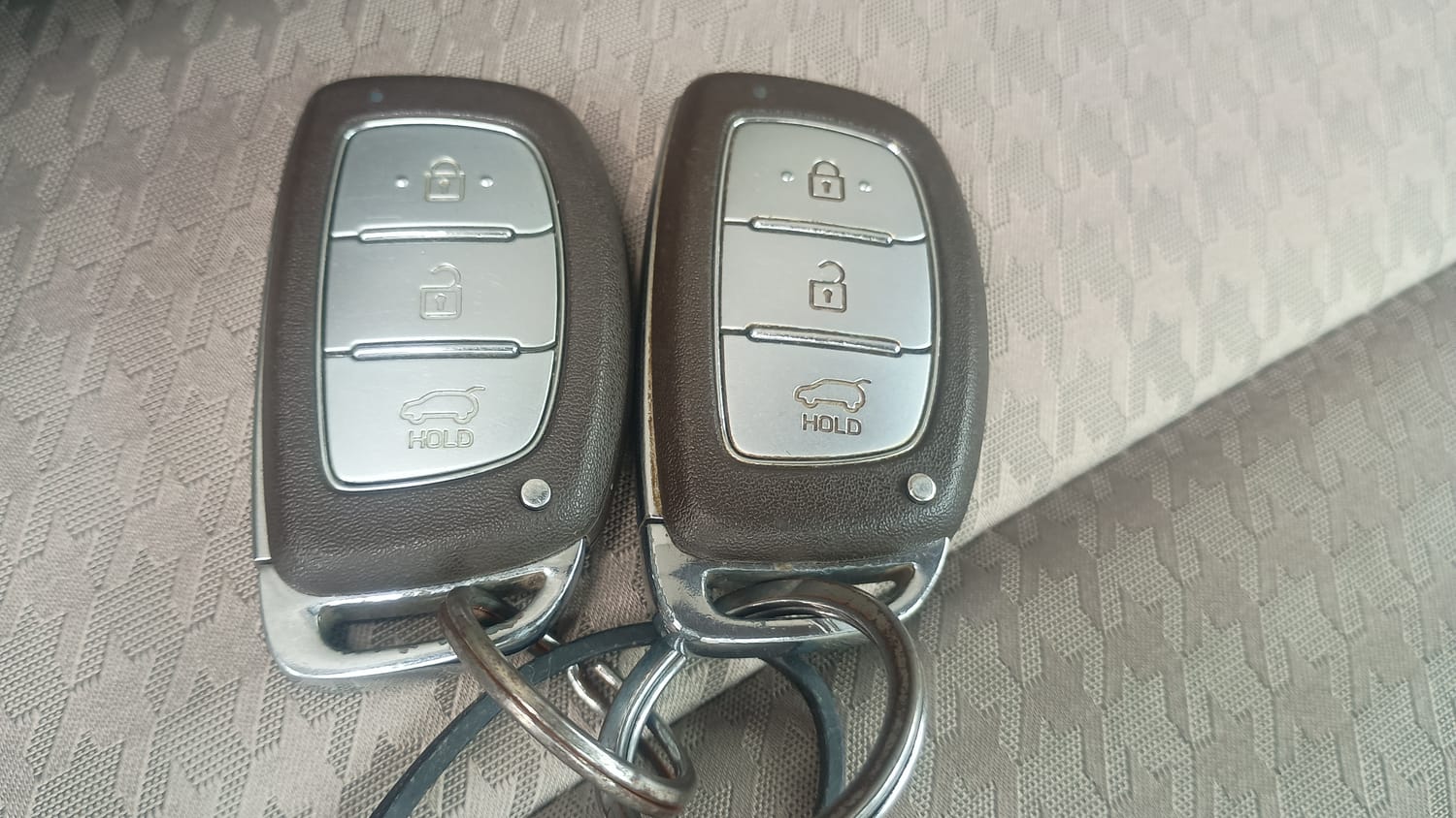 Used 2018 Hyundai Elite i20 Asta 1.2 (O) Petrol Manual extra CAR KEY VIEW