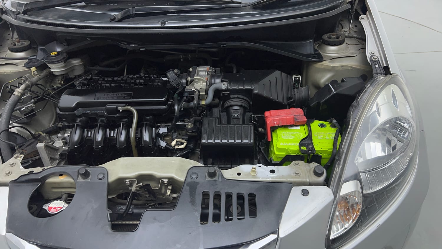 Used 2015 Honda Amaze 1.2 S i-VTEC Petrol Manual engine ENGINE LEFT SIDE VIEW