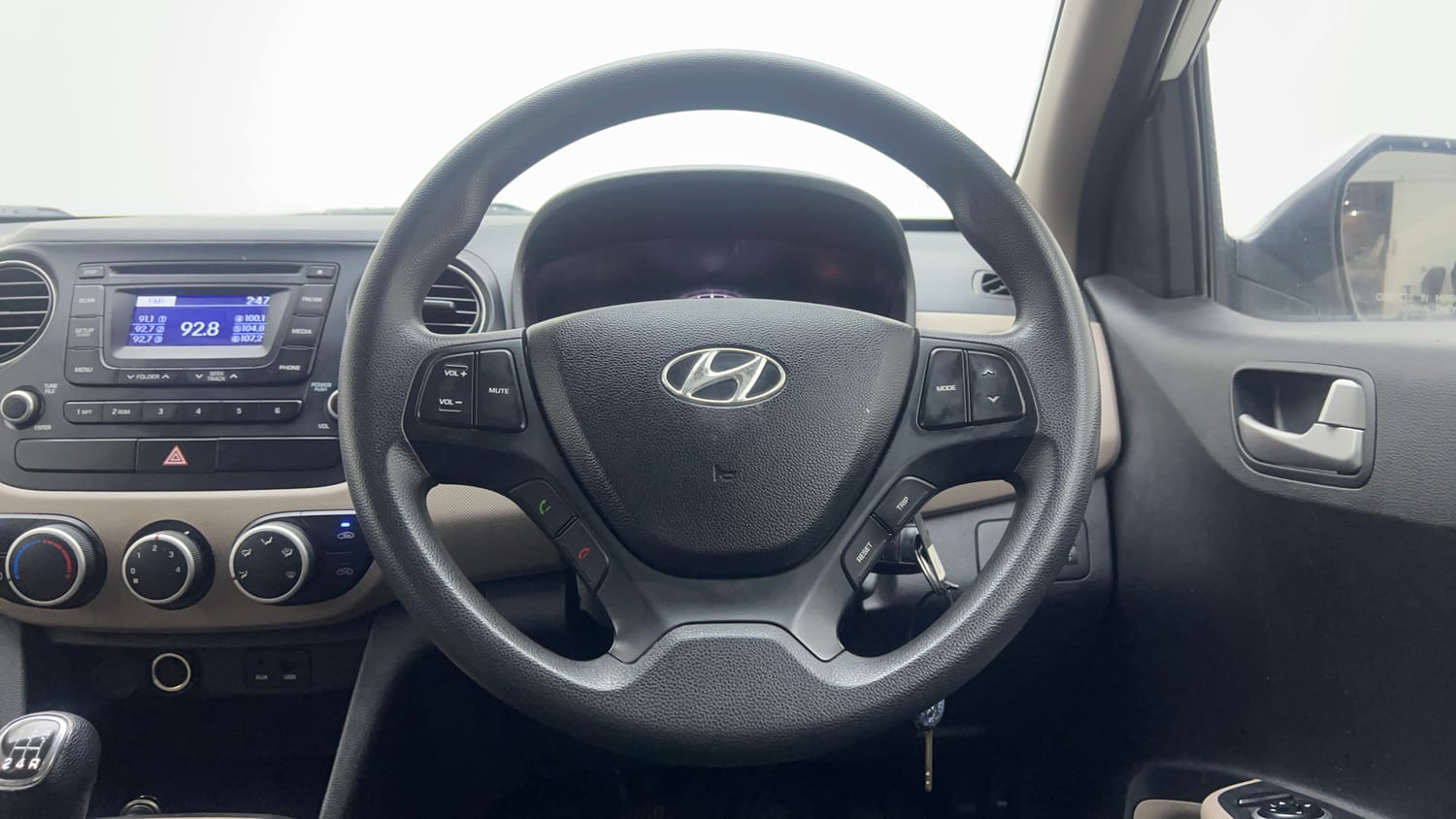 Used 2016 Hyundai Grand i10 Sportz 1.2 Kappa VTVT Petrol Manual interior STEERING VIEW