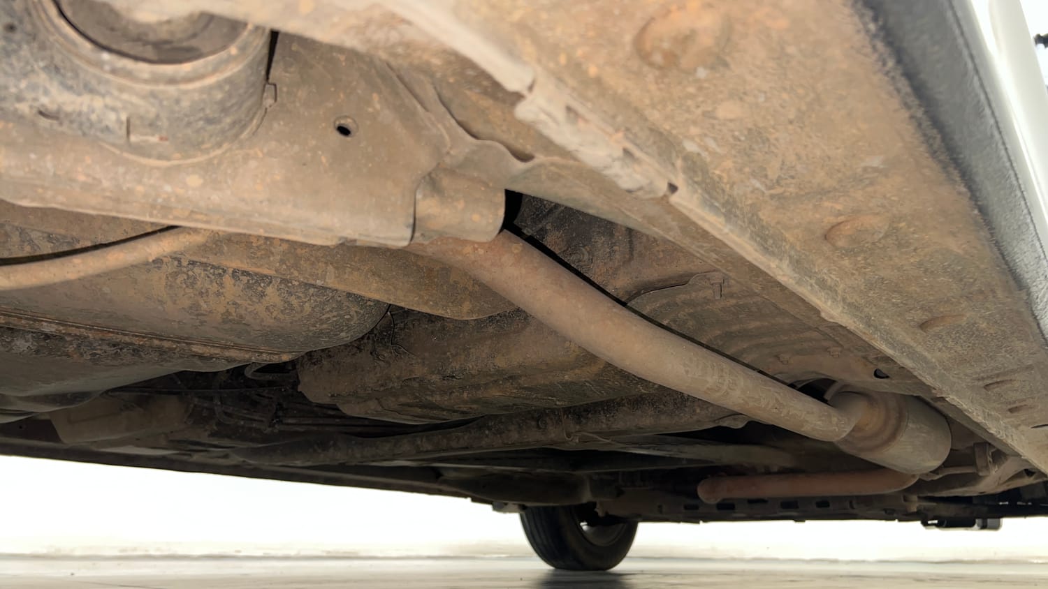 Used 2016 Honda City V Petrol Manual extra REAR RIGHT UNDERBODY VIEW