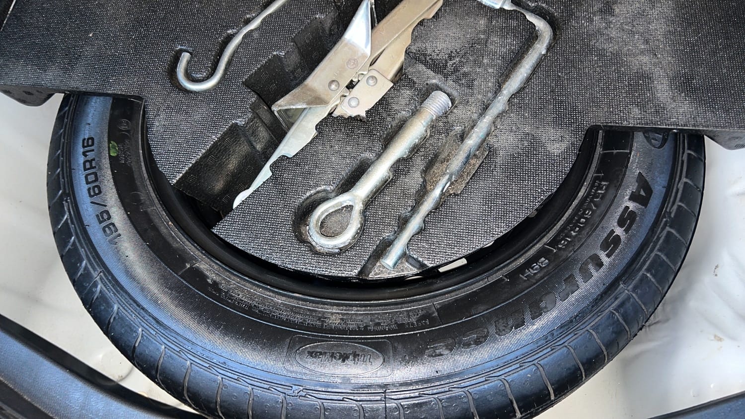 Used 2023 Honda WR-V SV MT Petrol Petrol Manual tyres SPARE TYRE VIEW