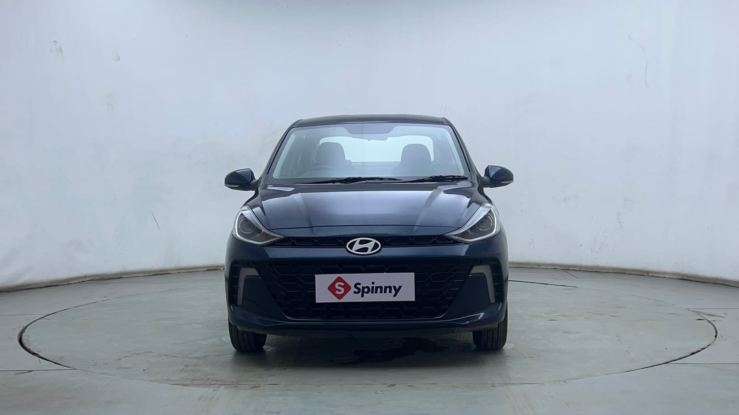 Used 2025 Hyundai Aura SX Plus 1.2 AMT Petrol Petrol Automatic exterior FRONT VIEW