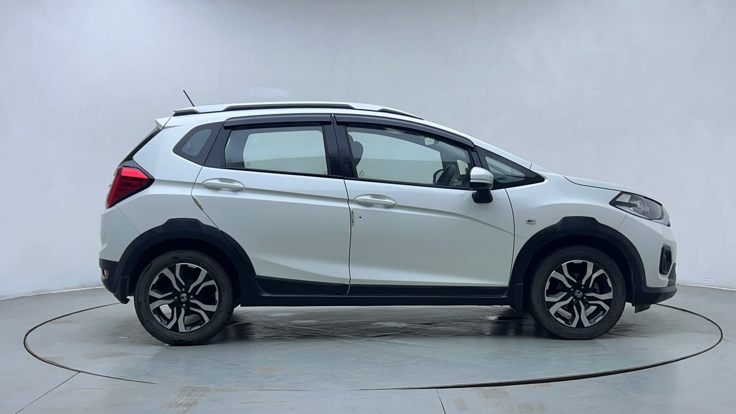 Used 2023 Honda WR-V SV MT Petrol Petrol Manual exterior RIGHT SIDE VIEW