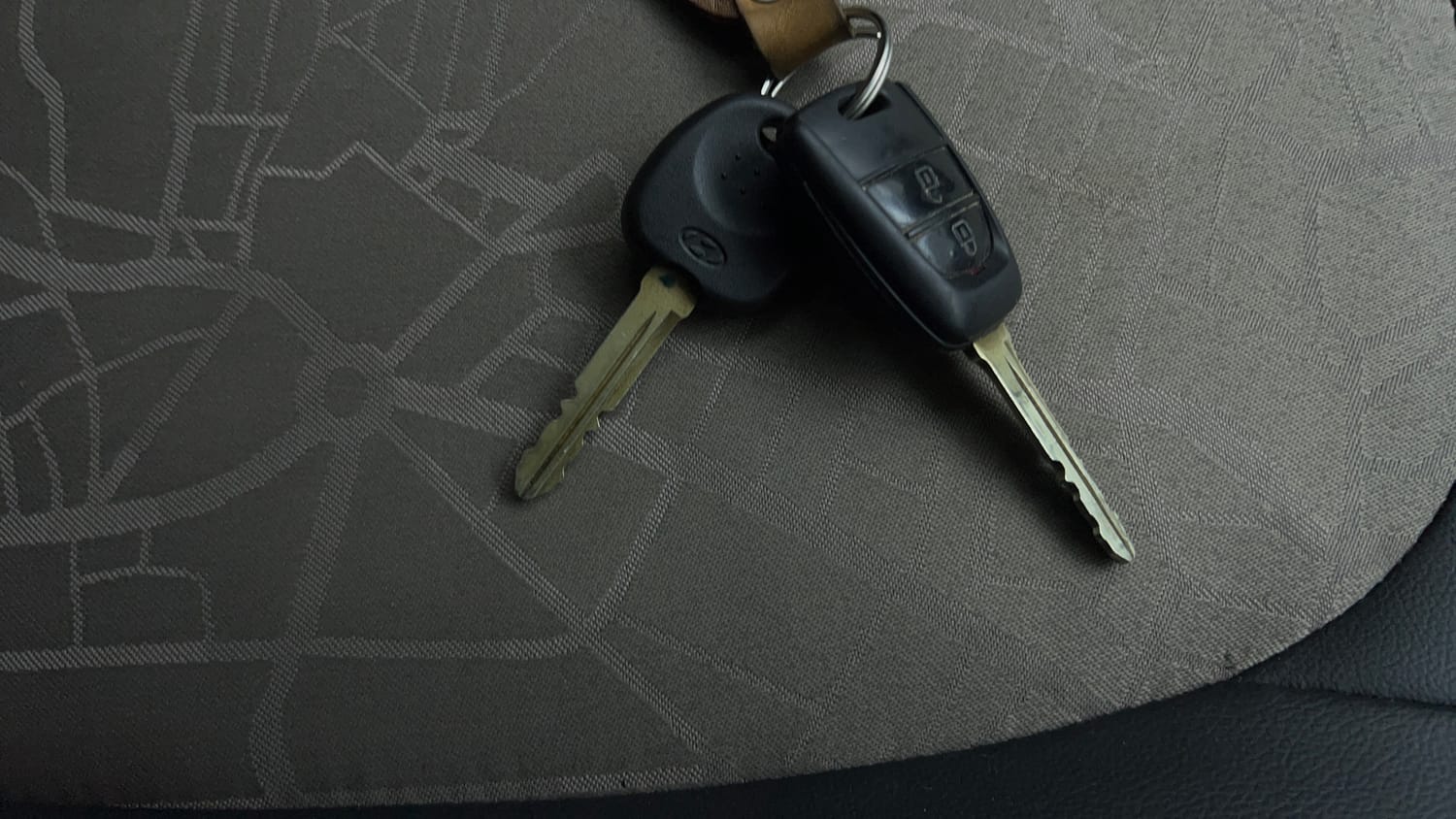 Used 2018 Hyundai Grand i10 Sportz AT 1.2 Kappa VTVT Petrol Automatic extra CAR KEY VIEW