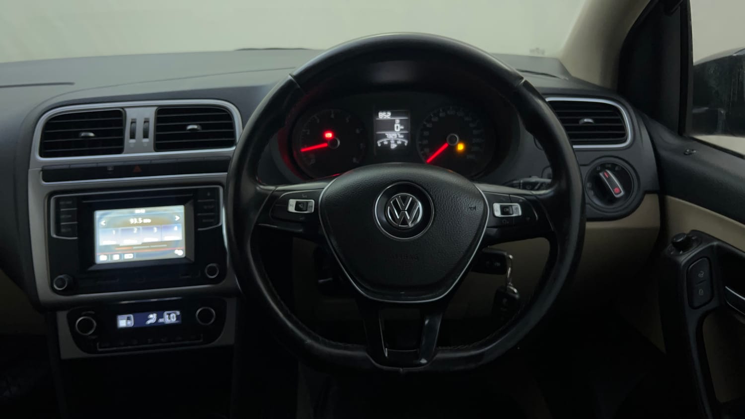 Used 2016 Volkswagen Polo Highline1.2L (P) Petrol Manual interior STEERING VIEW