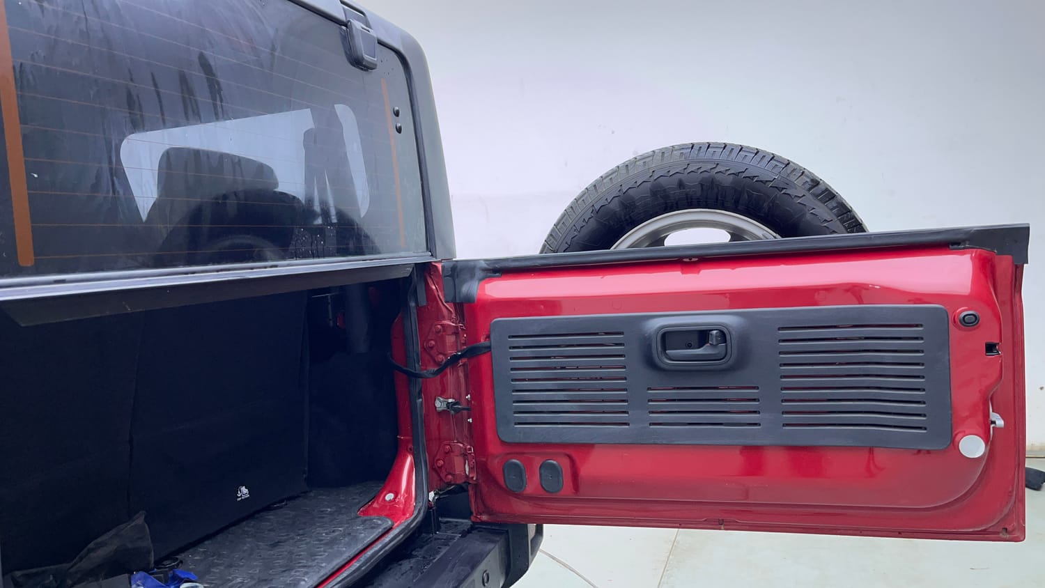 Used 2024 Mahindra Thar LX Hard Top Diesel AT 4WD Diesel Automatic interior DICKY DOOR OPEN VIEW