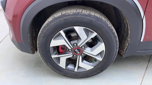 Used 2021 Kia Sonet GTX Plus 1.0 iMT Petrol Manual tyres LEFT FRONT TYRE RIM VIEW