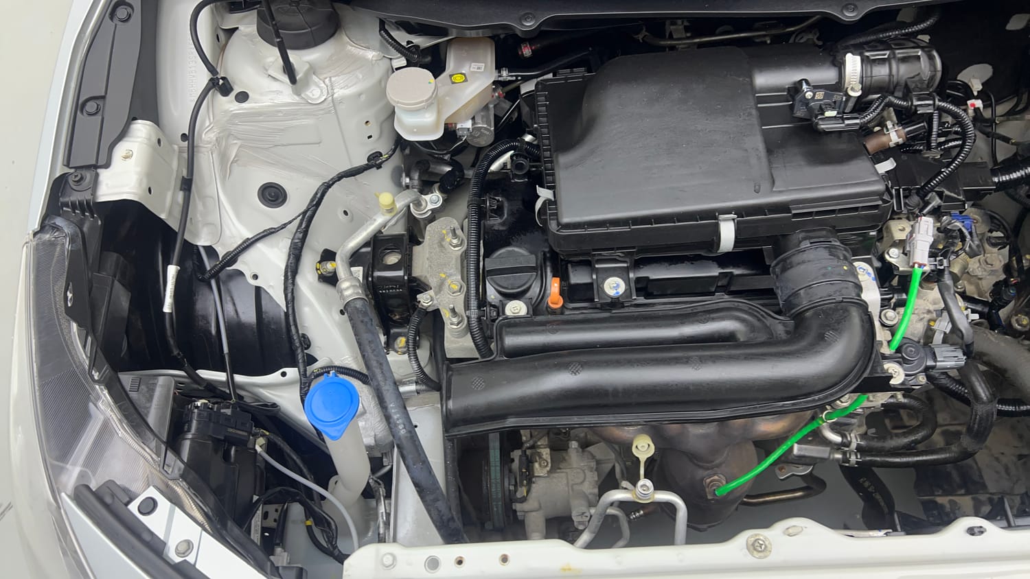 Used 2024 Maruti Suzuki Baleno Sigma MT Petrol Manual engine ENGINE RIGHT SIDE VIEW