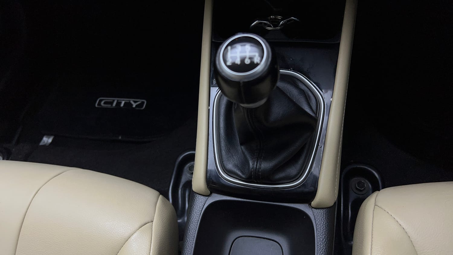 Used 2021 Honda City ZX Petrol Petrol Manual interior GEAR  KNOB VIEW
