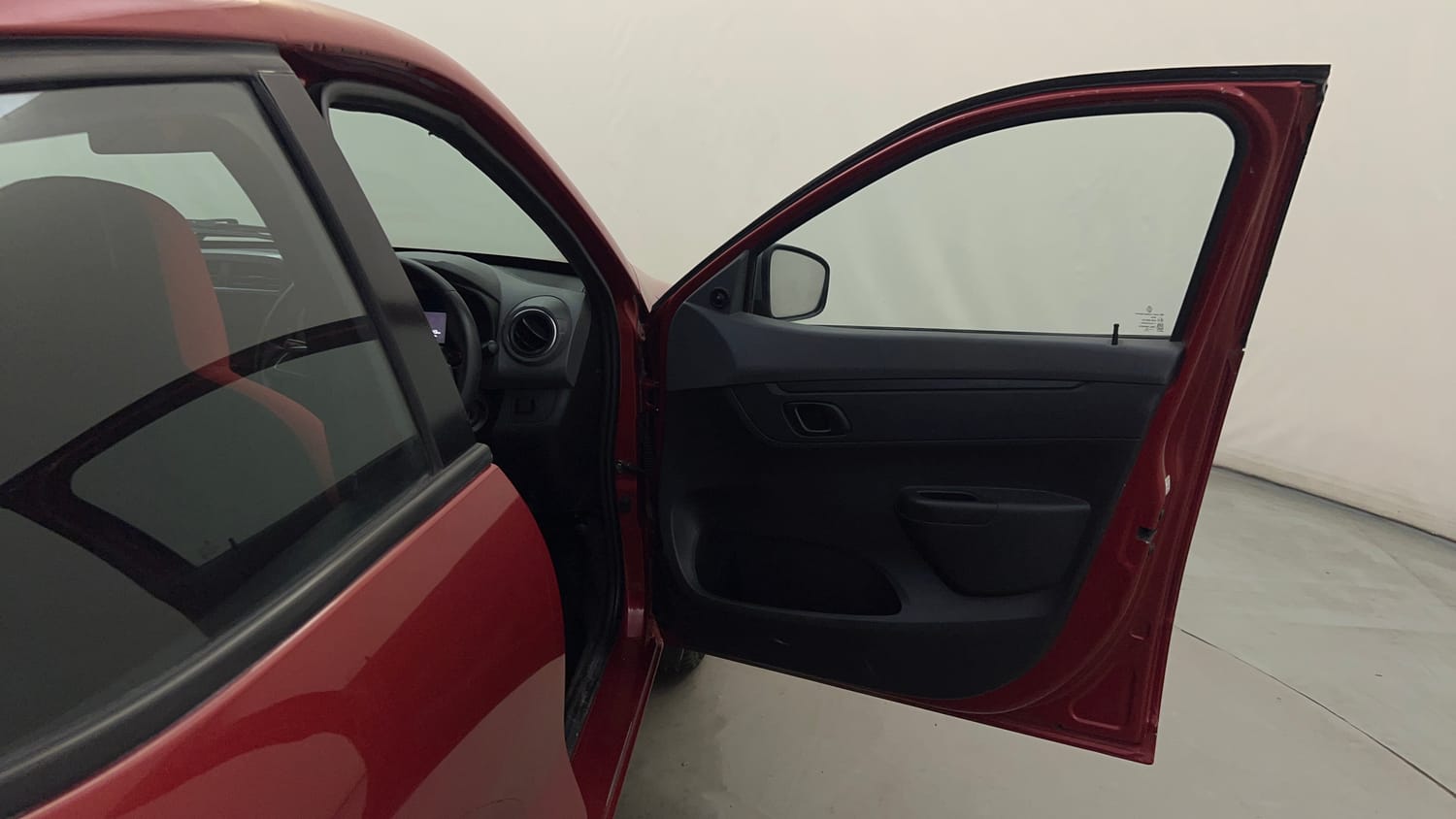 Used 2020 Renault Kwid RXT 1.0 AMT Opt Petrol Automatic interior RIGHT FRONT DOOR OPEN VIEW