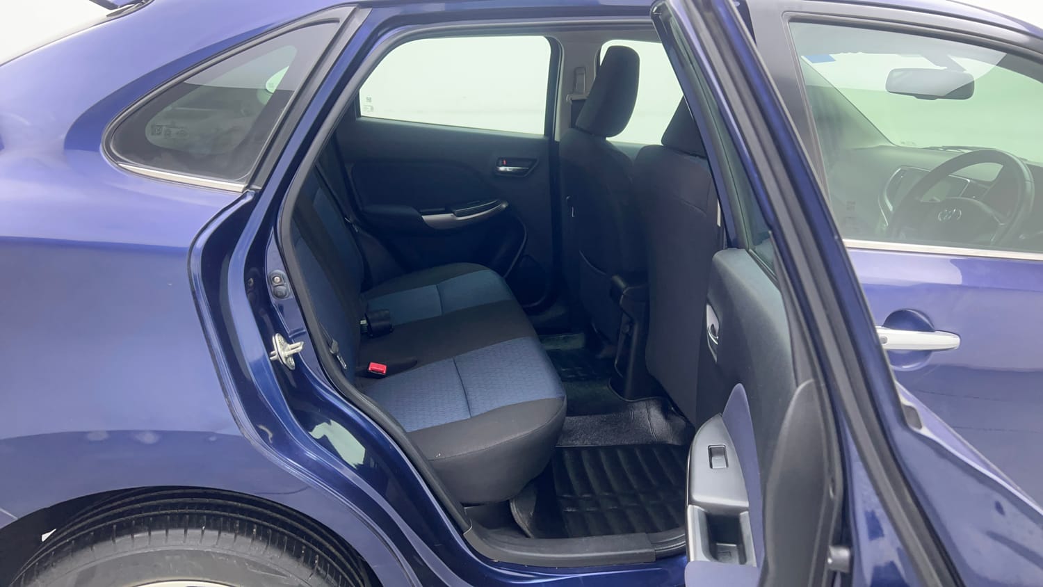 Used 2019 Toyota Glanza V CVT Petrol Automatic interior RIGHT SIDE REAR DOOR CABIN VIEW